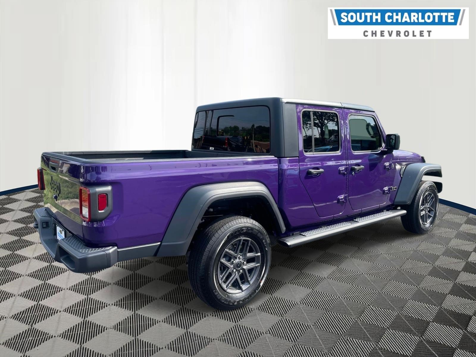 Used 2026 Jeep Gladiator Sport AWD/4WD image 4