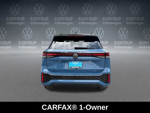 Used 2025 Volkswagen Tiguan SE R-Line AWD/4WD image 4