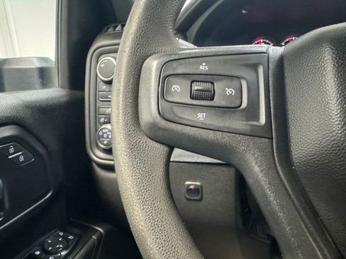 Used 2022 Chevrolet Silverado 2500 Custom w/ Custom Value Package AWD/4WD image 17