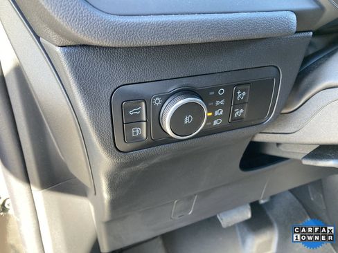 Used 2025 Ford Escape SE image 13