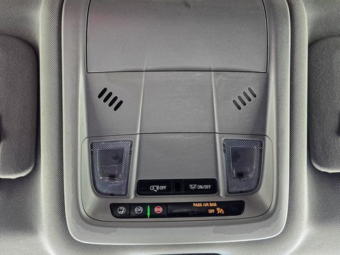 Certified 2024 Chevrolet Equinox LT image 30