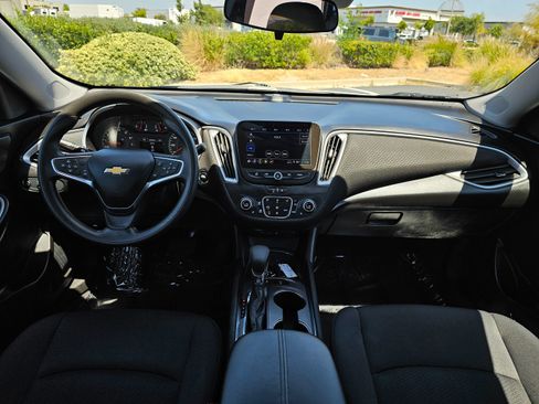 Used 2024 Chevrolet Malibu LT FWD image 21