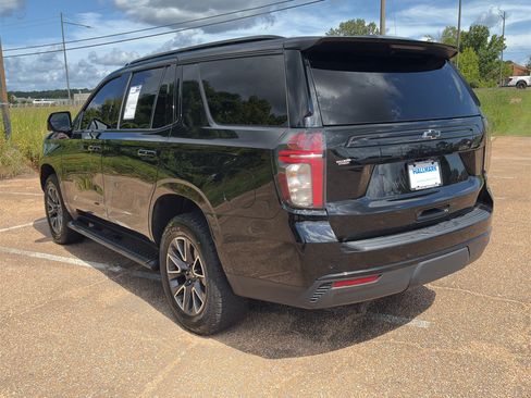 Used 2023 Chevrolet Tahoe Z71 w/ Luxury Package AWD/4WD image 12