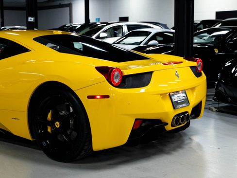 Used 2010 Ferrari 458 Italia Coupe RWD image 83