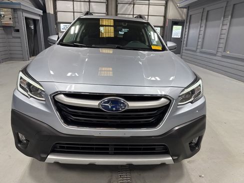 Used 2022 Subaru Outback Limited XT AWD/4WD image 2