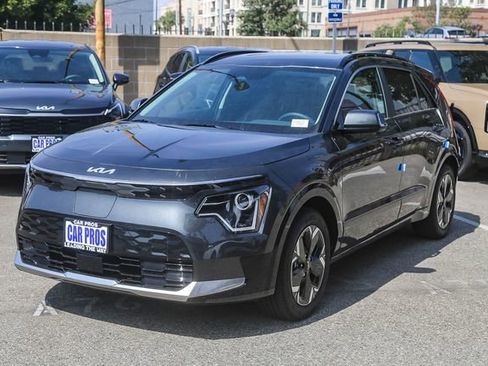 New 2026 Kia Niro Wind FWD image 12