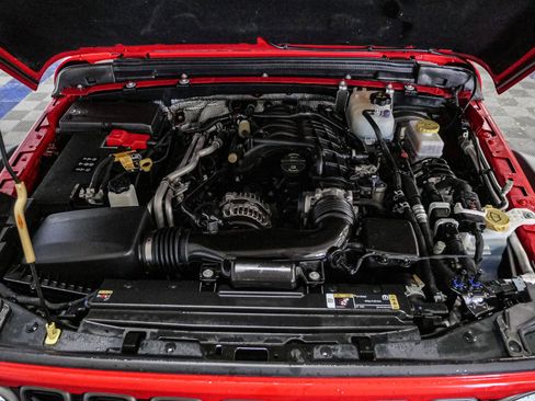 Used 2024 Jeep Wrangler Unlimited Rubicon image 14