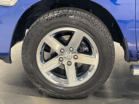 Used 2018 RAM 1500 Express w/ Express Value Package AWD/4WD image 12