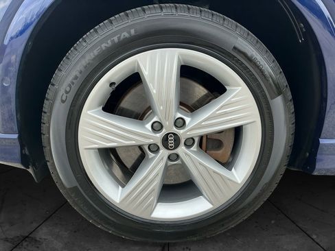 Used 2023 Audi Q4 e-tron Premium Plus w/ Premium Plus image 9