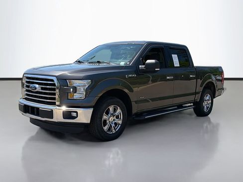 Used 2015 Ford F150 XLT w/ Equipment Group 302A Luxury RWD image 2