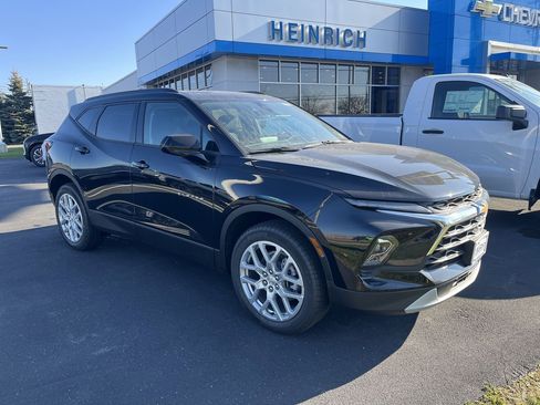 New 2025 Chevrolet Blazer LT w/ Convenience Package image 50