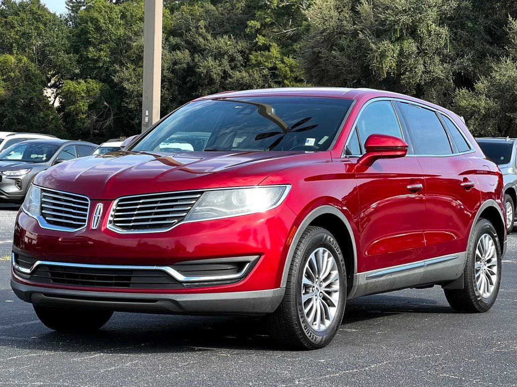 Used 2017 Lincoln MKX Select w/ Select Plus Package FWD image 11