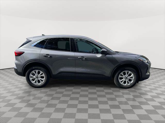 Used 2023 Ford Escape Active w/ Tech Pack #1 AWD/4WD image 8