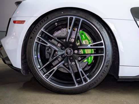 Used 2021 Audi R8 V10 performance image 12