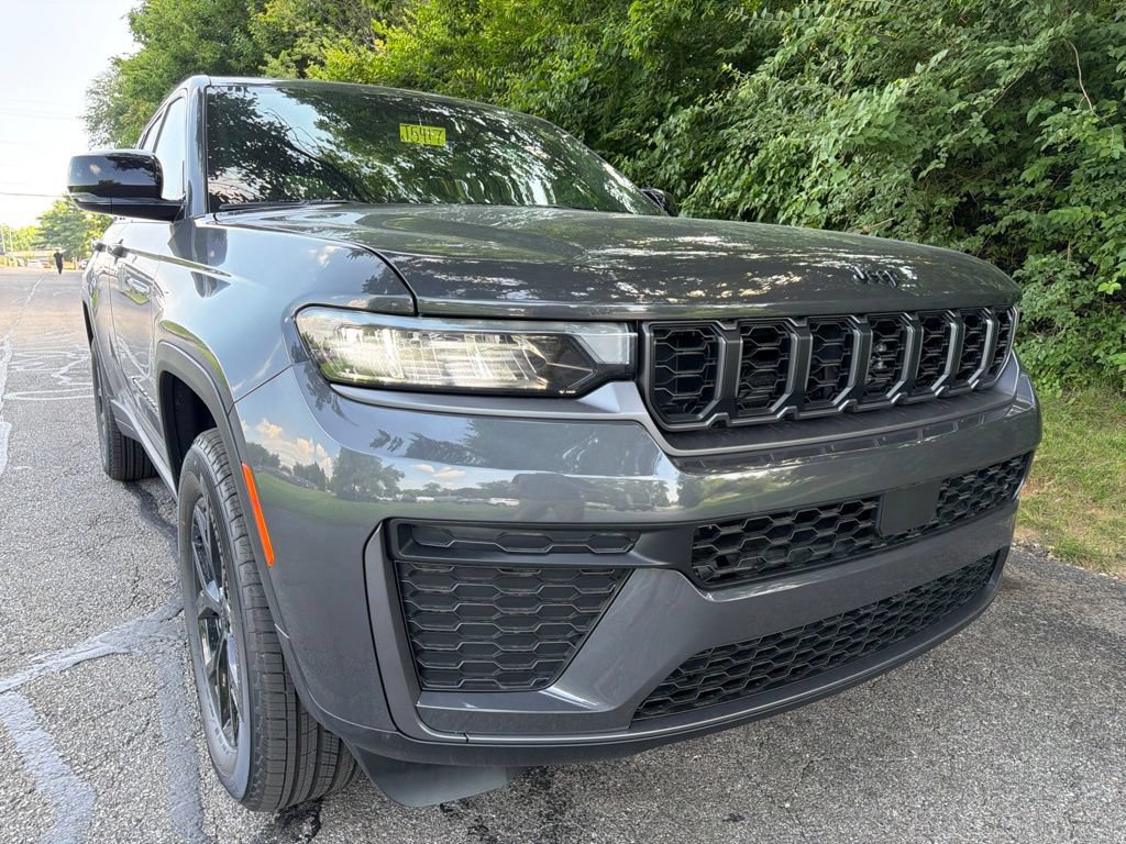 New 2026 Jeep Grand Cherokee Altitude AWD/4WD image 54