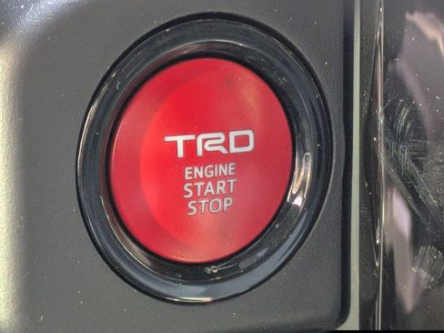 Used 2024 Toyota Tacoma TRD Off-Road w/ TRD Off Road Upgrade Package image 28