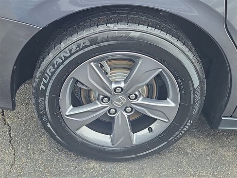 Used 2024 Honda Odyssey EX image 9