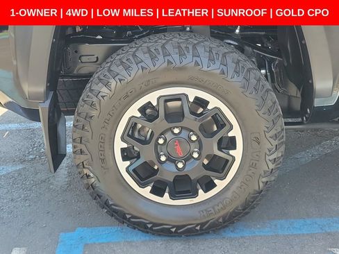 Used 2024 Toyota Tacoma TRD Off-Road w/ TRD Off Road Premium Package AWD/4WD image 9