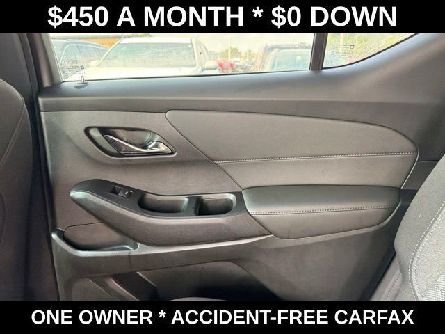 Used 2023 Chevrolet Traverse LT FWD image 42