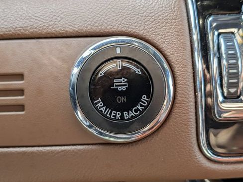 Used 2024 Lincoln Navigator Reserve AWD/4WD image 19