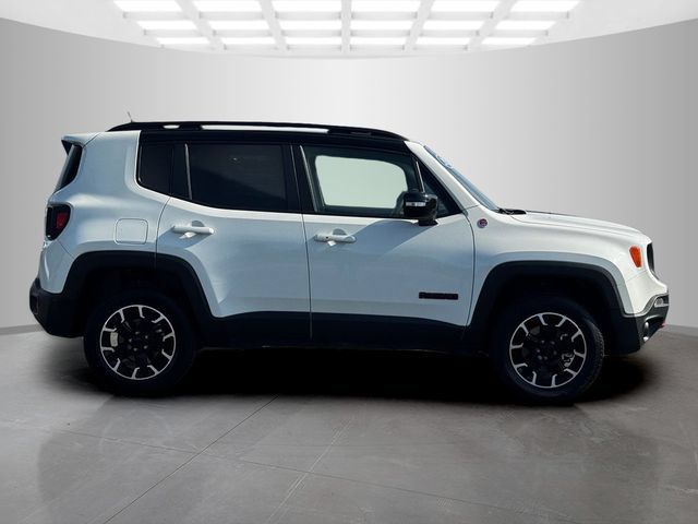 Certified 2023 Jeep Renegade Trailhawk AWD/4WD image 8
