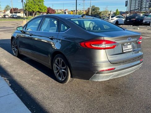 Used 2020 Ford Fusion SEL image 4