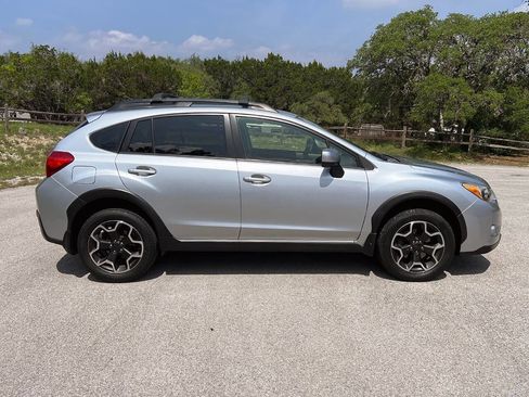 Used 2013 Subaru Crosstrek 2.0i Limited AWD/4WD image 6