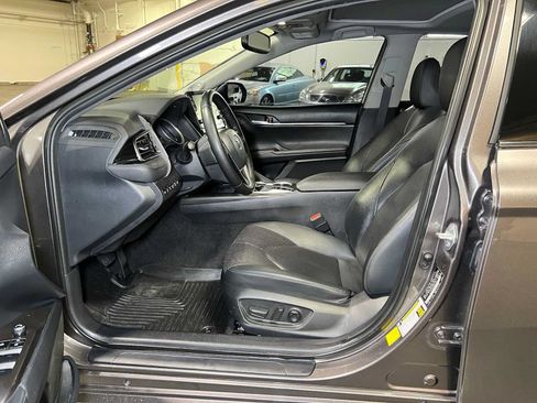 Used 2023 Toyota Camry XLE w/ Navigation Package FWD image 21