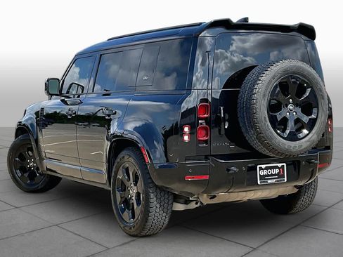 Used 2022 Land Rover Defender 110 X-Dynamic SE AWD/4WD image 12