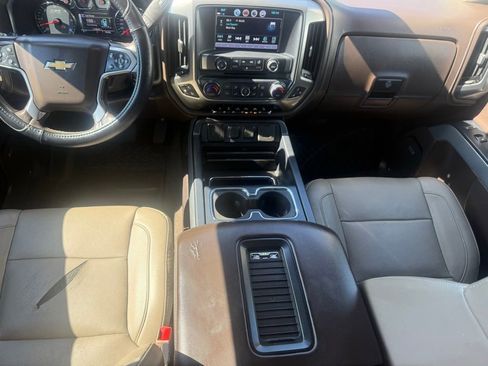 Used 2018 Chevrolet Silverado 1500 LTZ Z71 w/ LTZ Plus Package AWD/4WD image 33
