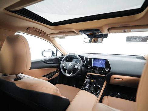 Certified 2025 Lexus NX 250 FWD w/ Premium Package image 16