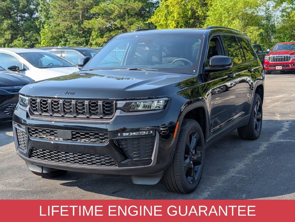 Used 2026 Jeep Grand Cherokee L Limited w/ Limited Altitude Package RWD image 4