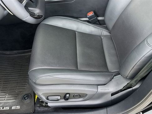 Used 2019 Lexus ES 350 image 23