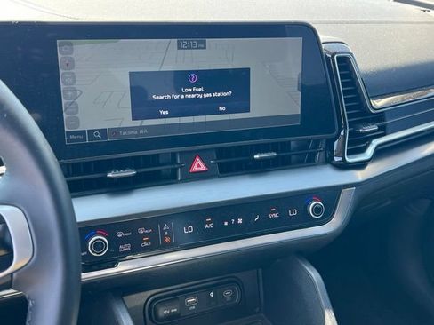 Certified 2025 Kia Sportage EX w/ Premium Package FWD image 19