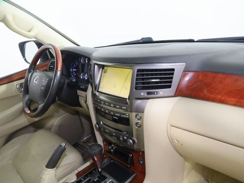 Used 2010 Lexus LX 570 4WD w/ Preferred Accessory Package image 44