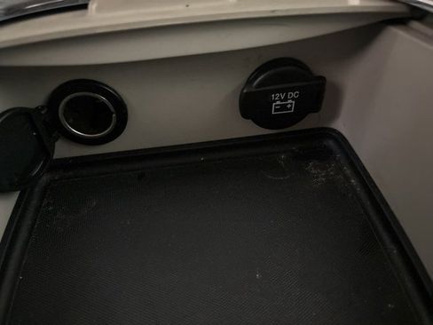 Used 2015 Dodge Grand Caravan SXT w/ UConnect Hands-Free Group image 33