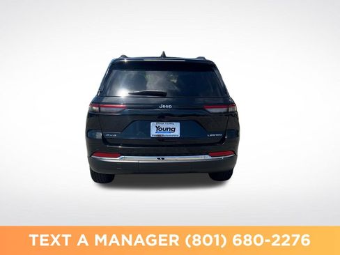 Used 2023 Jeep Grand Cherokee Limited w/ Trailer Tow Prep Group (B) AWD/4WD image 4