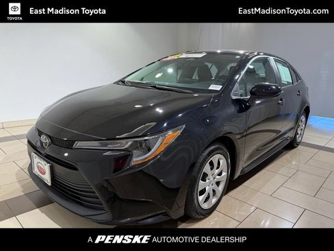 Certified 2024 Toyota Corolla LE FWD image 1