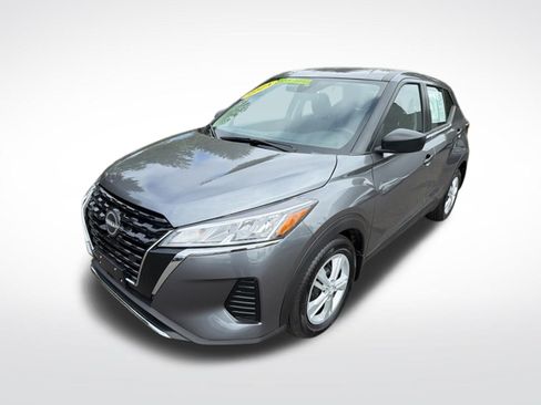 Used 2024 Nissan Kicks S FWD image 7