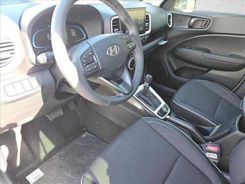 New 2026 Hyundai Venue SEL image 10