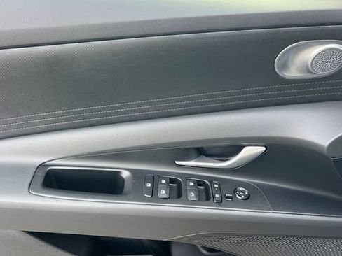 New 2026 Hyundai Elantra Hybrid FWD image 10