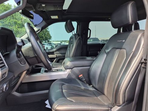 Used 2019 Ford F150 Platinum w/ Equipment Group 701A Luxury AWD/4WD image 14