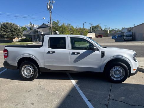 Used 2025 Ford Maverick XL w/ Equipment Group 102A AWD/4WD image 4