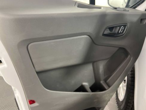Used 2025 Ford Transit 250 Low Roof w/ Exterior Upgrade Package RWD image 10