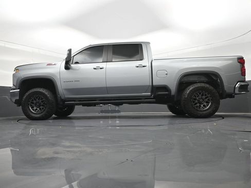 Used 2025 Chevrolet Silverado 2500 LT AWD/4WD image 29