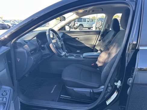 Used 2024 Nissan Sentra S image 12