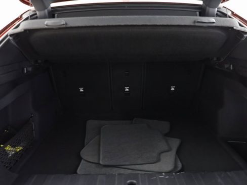 Certified 2025 BMW X2 xDrive28i image 16