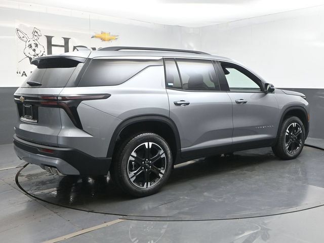 New 2027 Chevrolet Traverse LT w/ Sun and Wheel Package FWD image 29