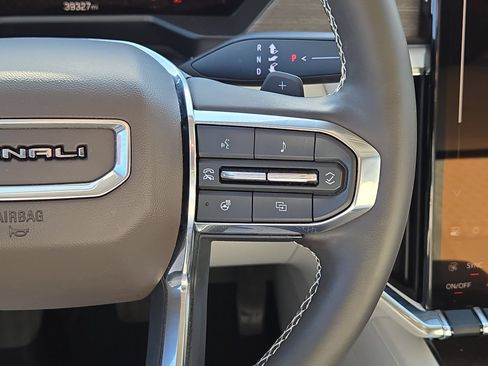 Used 2024 GMC Acadia Denali w/ LPO, Floor Liner Package FWD image 21