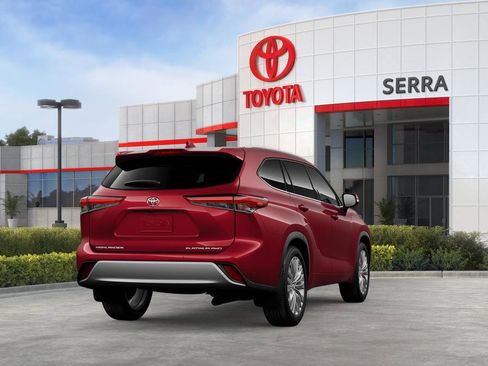 New 2026 Toyota Highlander Platinum image 32